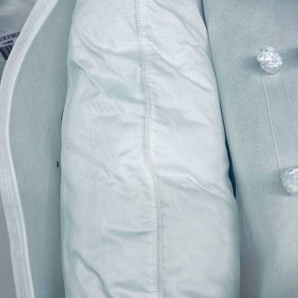 NWOT QUINCE Premium Down Alternative Pillow Soft Standard 4365 - Picture 9 of 11